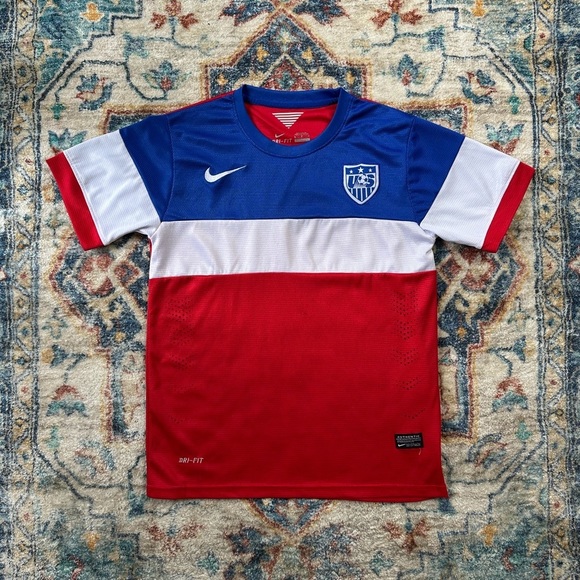 Nike Team USA Soccer Jersey Small - Picture 1 of 7